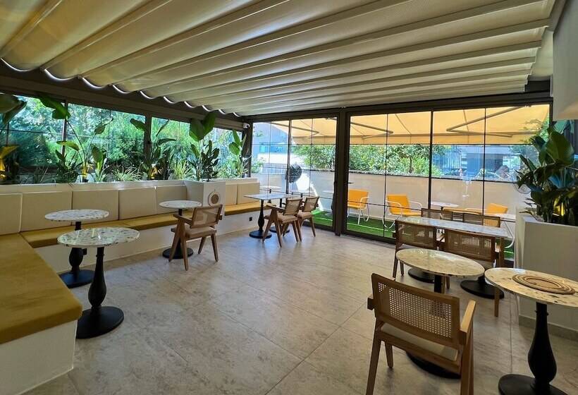 בית מלון כפרי Coastline