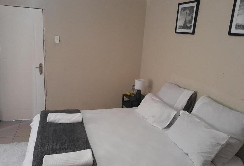 מלון כמוסות Softlife Guest House