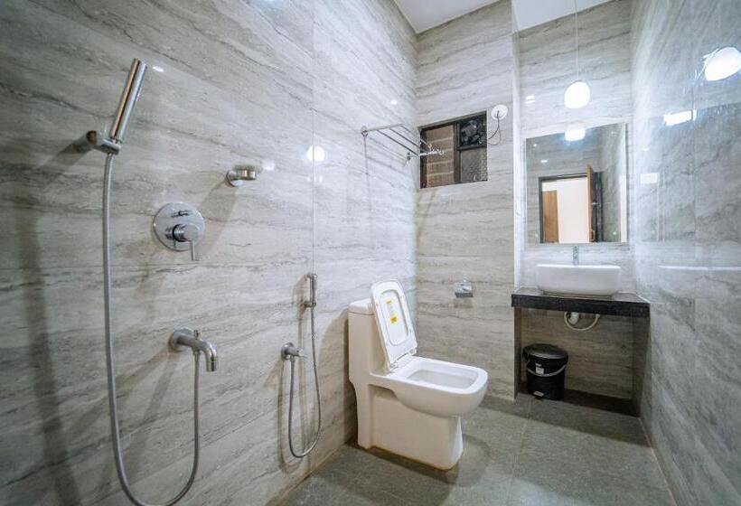 בית מלון כפרי Darsy Residency