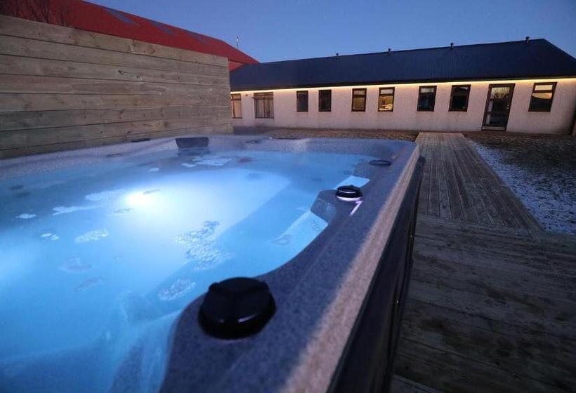 هتل Tindasel Lodge