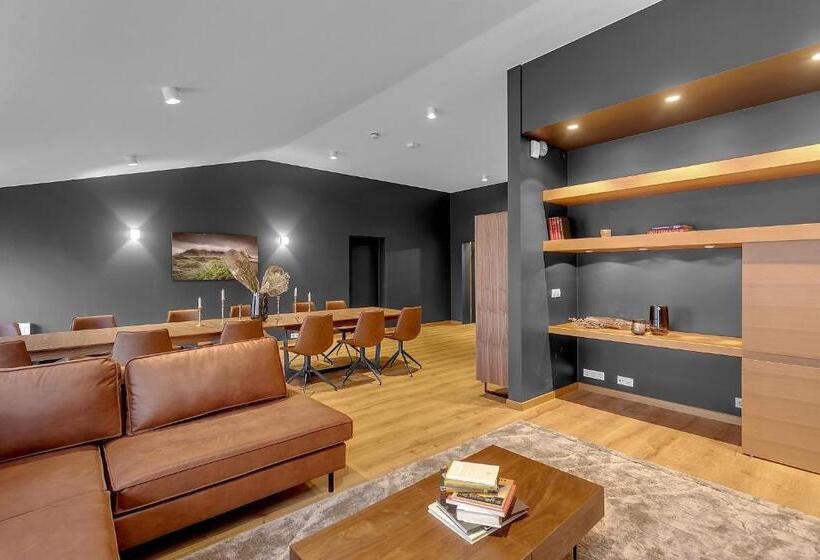 هتل Tindasel Lodge