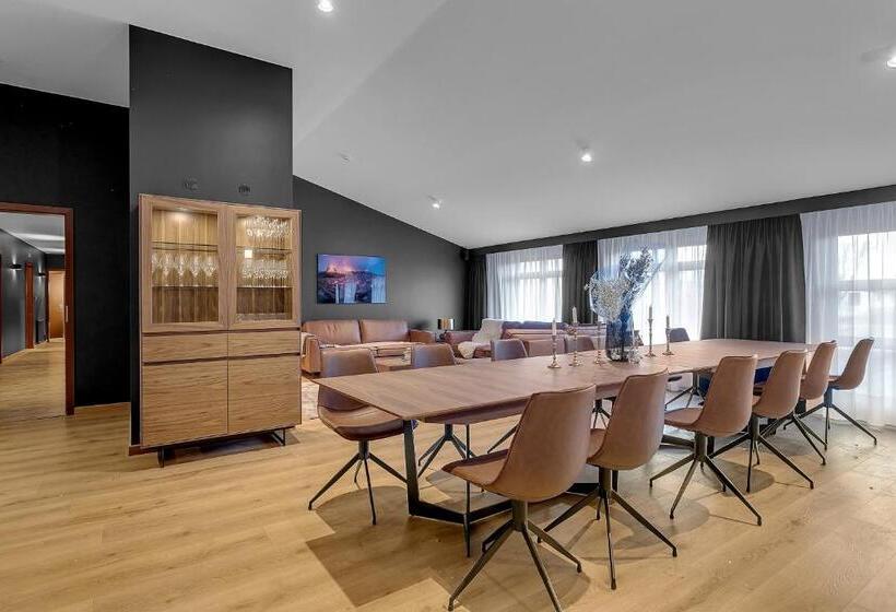 هتل Tindasel Lodge