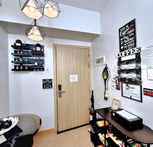 בית מלון כפרי Dj Place Staycation In Quezon City At Trees Residences