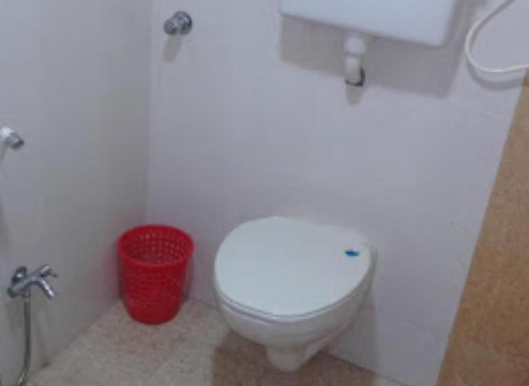 فندق Dona Dawli & Taraai Rest House, Shiroda