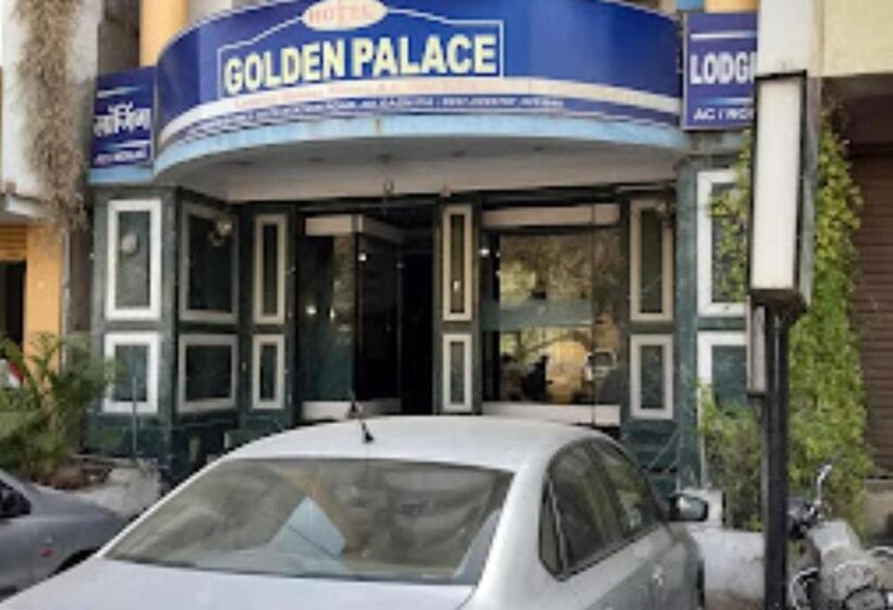 בית מלון כפרי Golden Palace Jalgaon