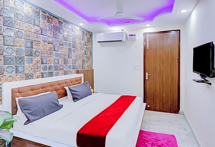 Roomshala 176 Hotel Green Palace