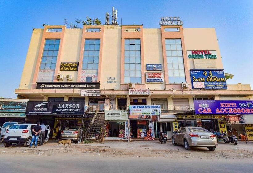 Отель Green Tree