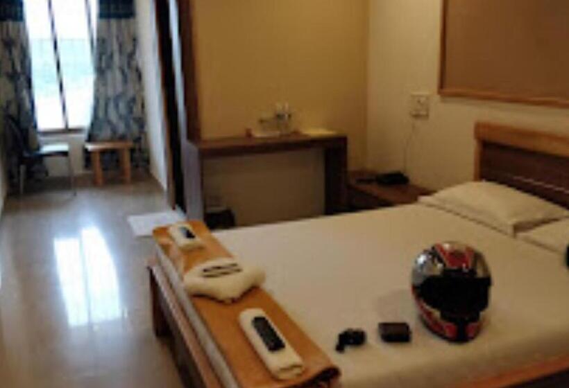 בית מלון כפרי Jaltarang Kalmath