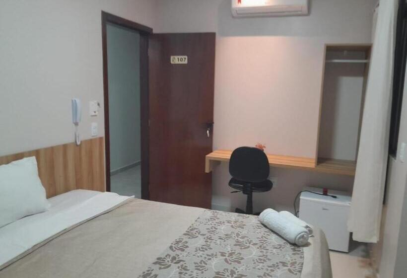 בית מלון כפרי Lc Palace