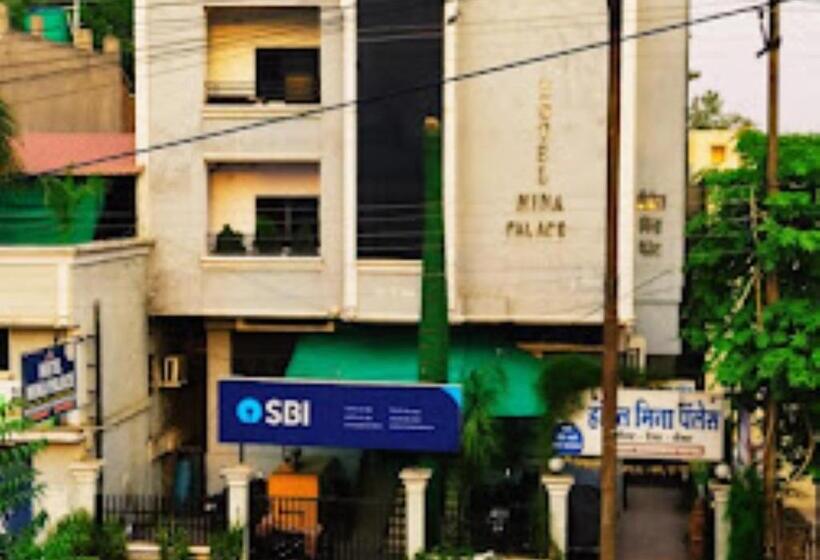 בית מלון כפרי Mina Palace Wardha