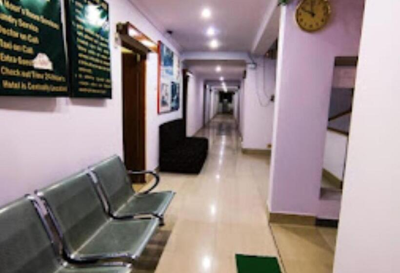 בית מלון כפרי Mina Palace Wardha