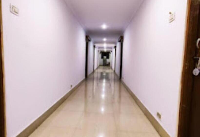 בית מלון כפרי Mina Palace Wardha