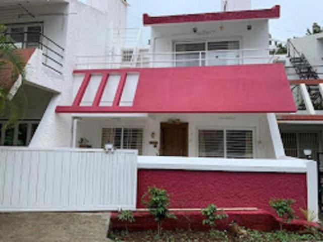 فندق Monarch Holidays,nashik