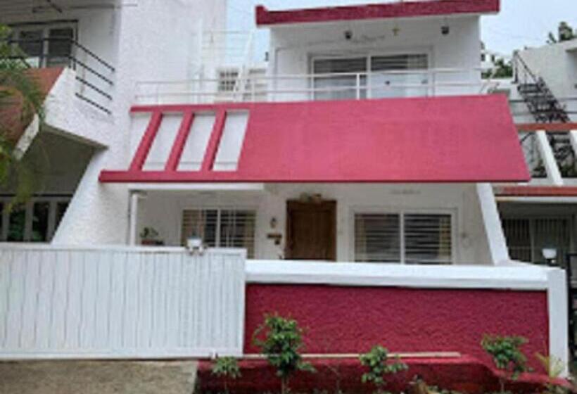 בית מלון כפרי Monarch Holidays,nashik