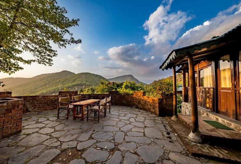 酒店 Mountain Quail Lodge