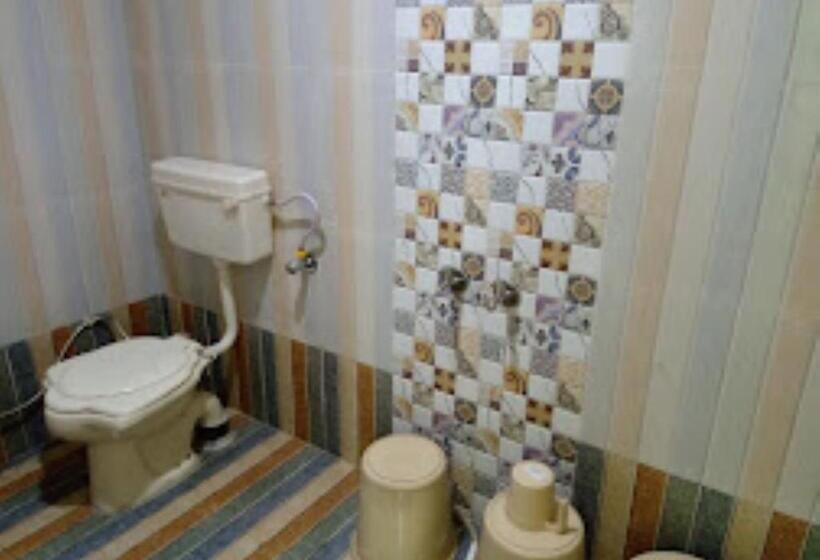 בית מלון כפרי New Bombay Lodge Akola