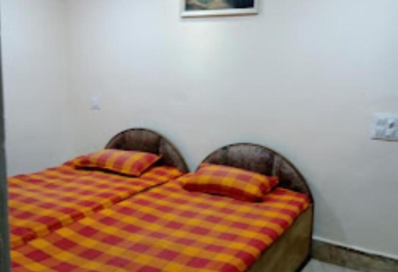 בית מלון כפרי New Bombay Lodge Akola