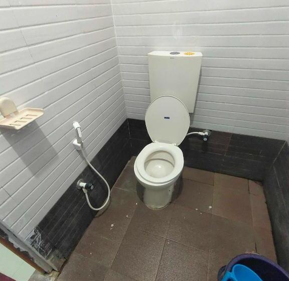 Отель Oyo Navarang Boarding And Lodging