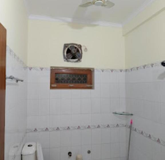 Отель Parmarth Nikunj, Vrindavan