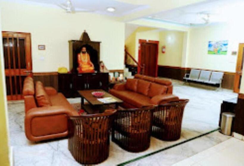 Отель Parmarth Nikunj, Vrindavan