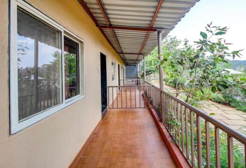 בית מלון כפרי Prashant Cottages Mahabaleshwar