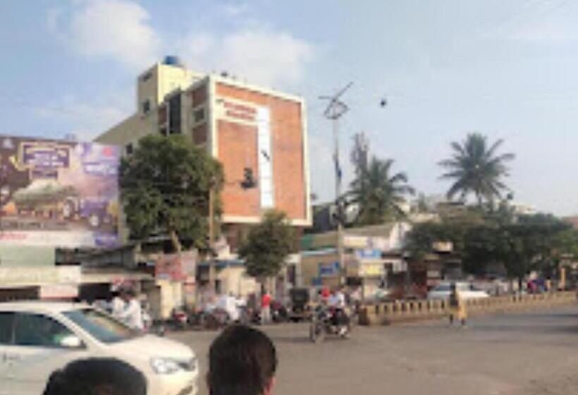 فندق Pratibha Executive 2 Star Osmanabad