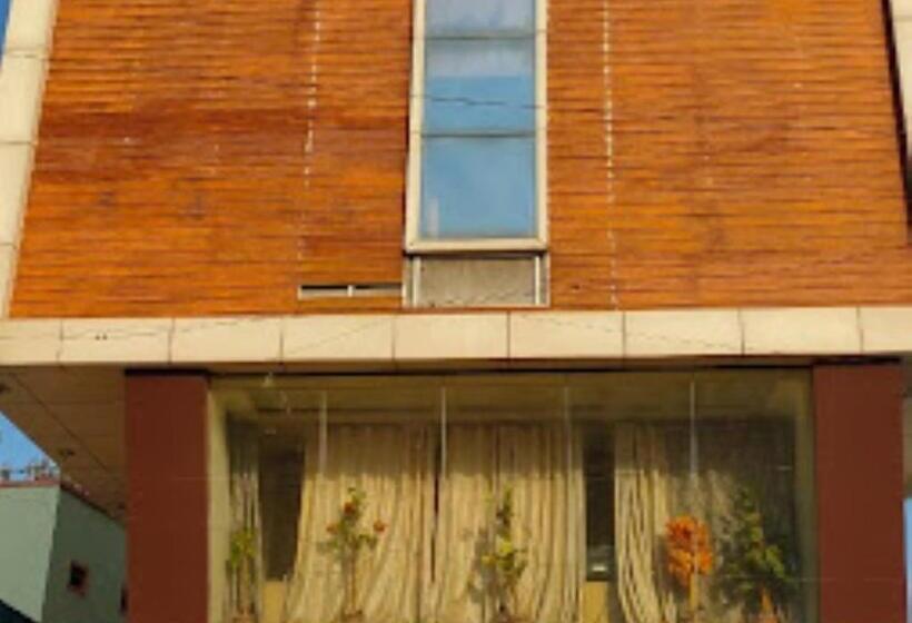 فندق Pratibha Executive 2 Star Osmanabad