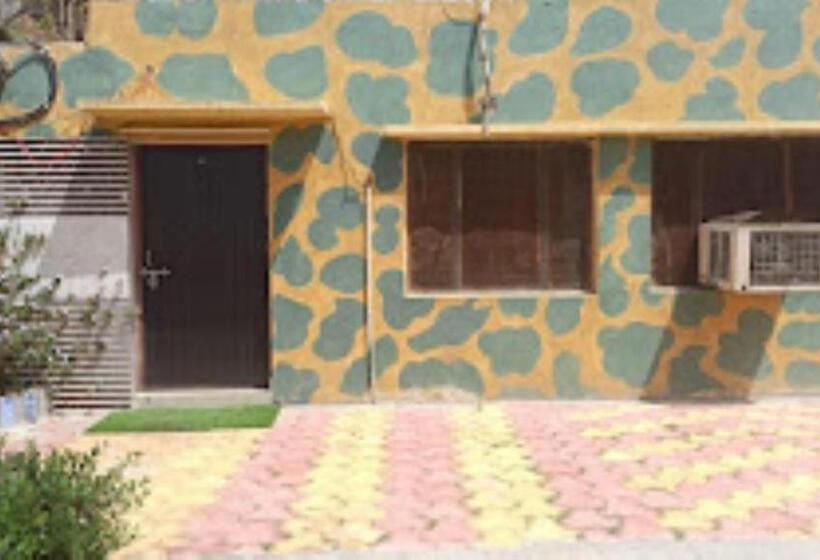 فندق Radha Krishna Dham Beside Iskon Gowsala,vrindavan