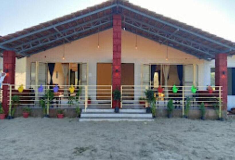 Hotel Rehoboth Resort, Malvan