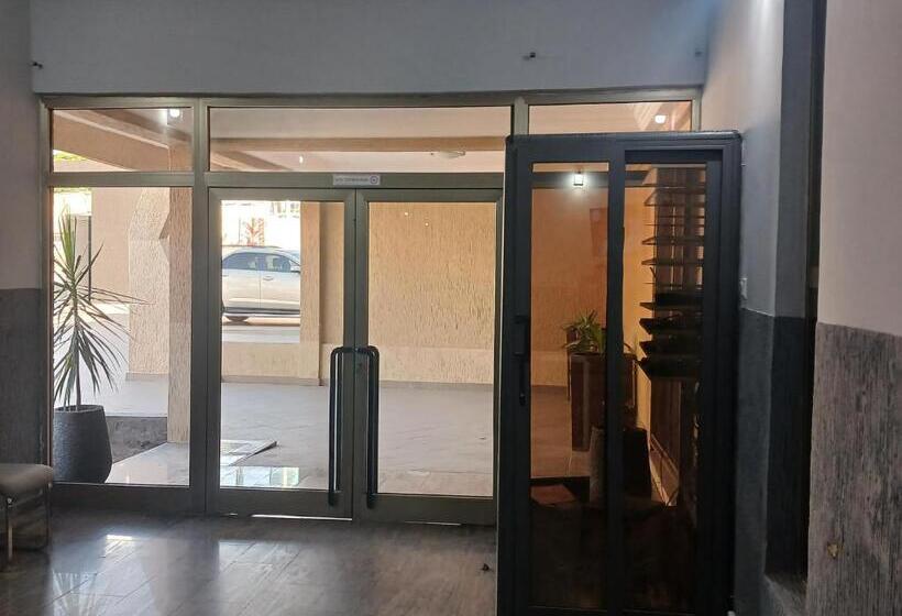 ホテル Relax Court