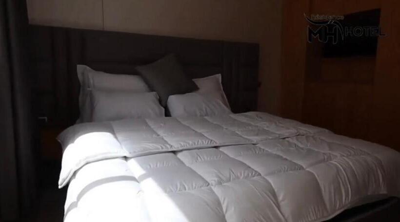 בית מלון כפרי Résidence Mh Hôtel