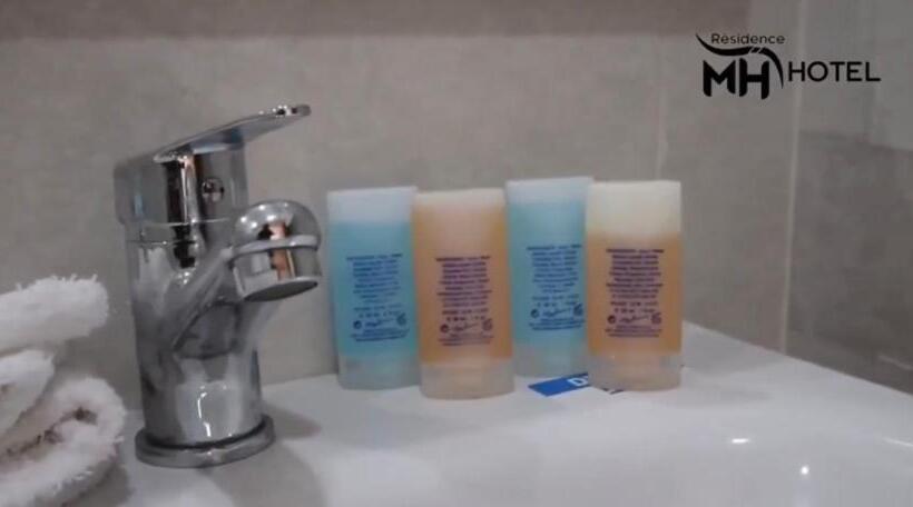 בית מלון כפרי Résidence Mh Hôtel