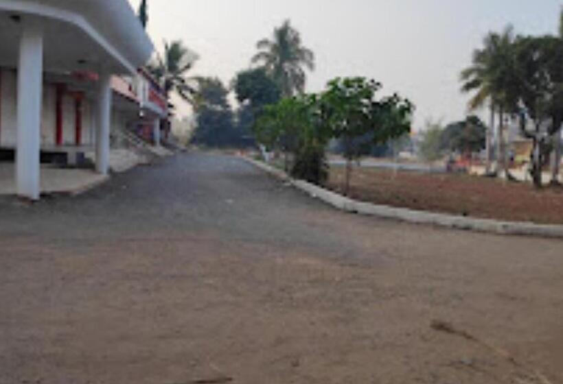 فندق Saileela Osmanabad