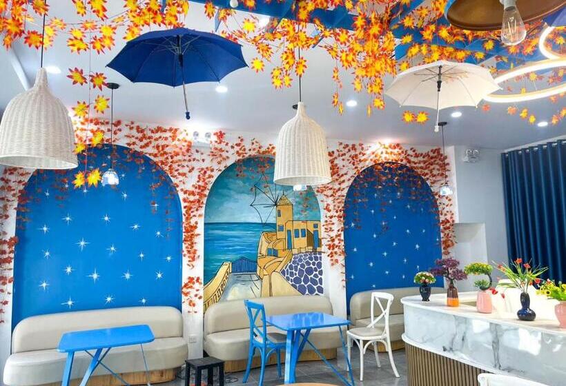 هتل Santoni Homestay