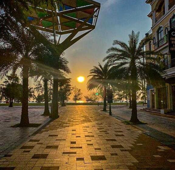 هتل Santoni Homestay