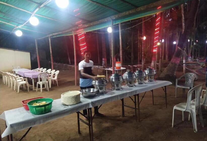 فندق Subham Holidays Homes