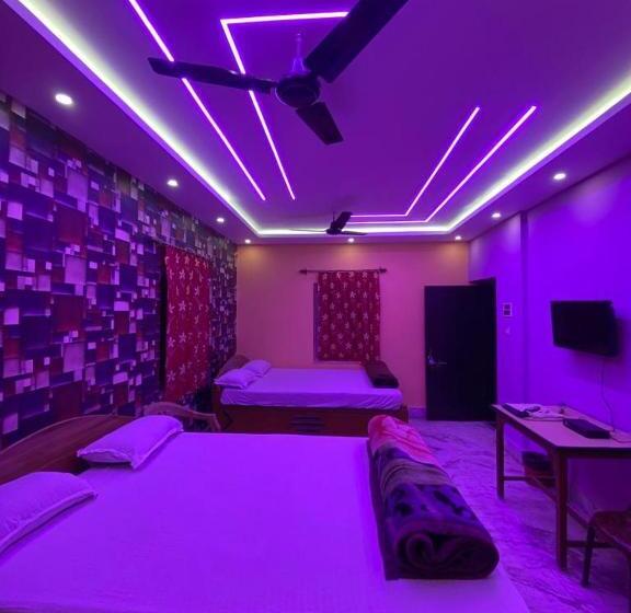 Отель Subhankar Guest House