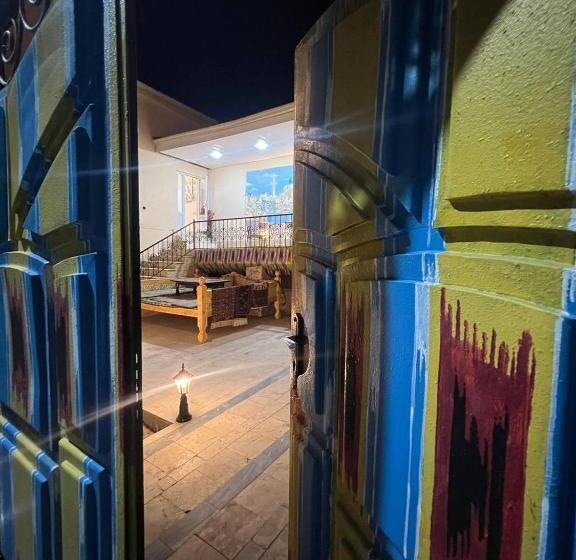 فندق Tapchan Guest House