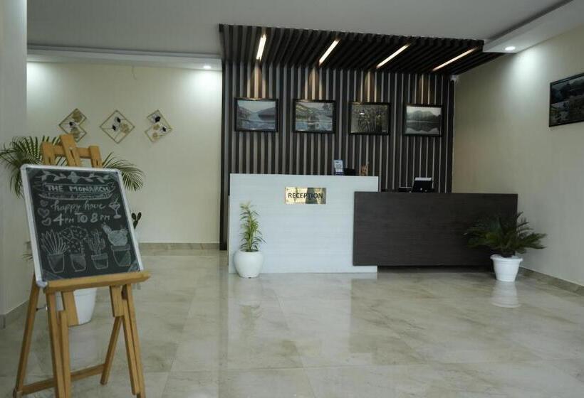 ホテル The Monarch