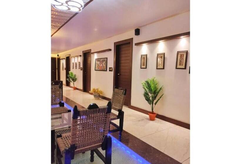 ホテル The Royal, Sehore