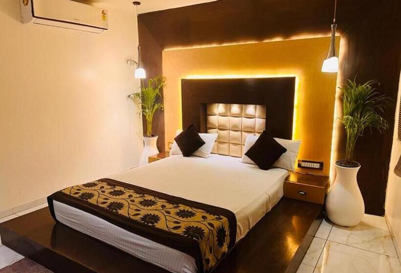 בית מלון כפרי The Royal, Sehore