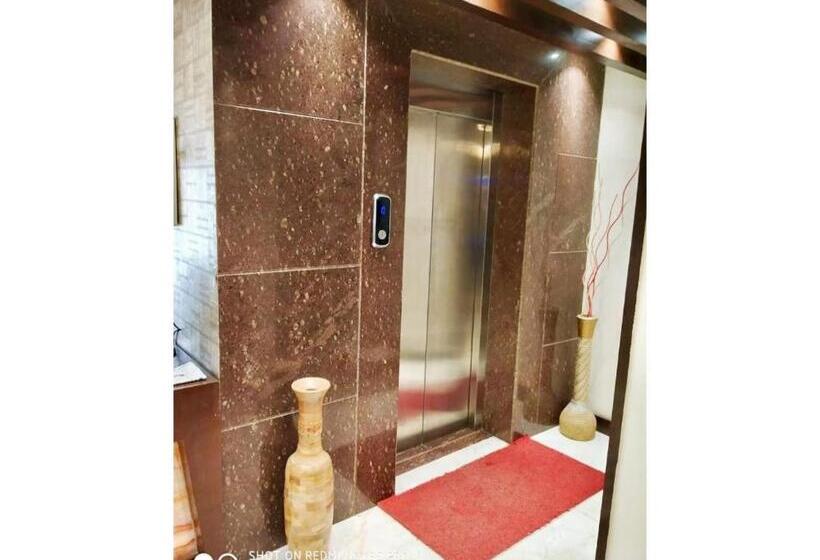 בית מלון כפרי The Royal, Sehore