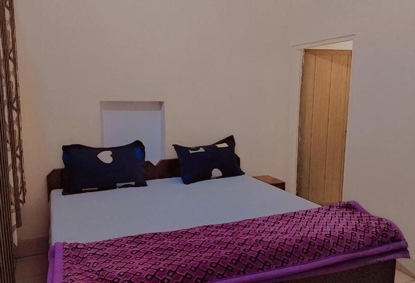 Отель Tiger Guest House & Restaurant