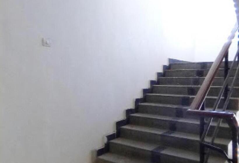 בית מלון כפרי Tourist Resort Jalgaon