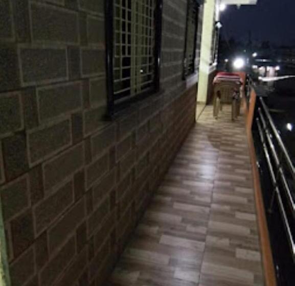 בית מלון כפרי Tuljai Lodge, Tuljapur