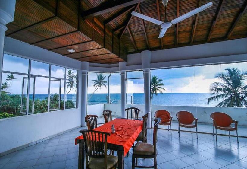 Отель Wewala Beach