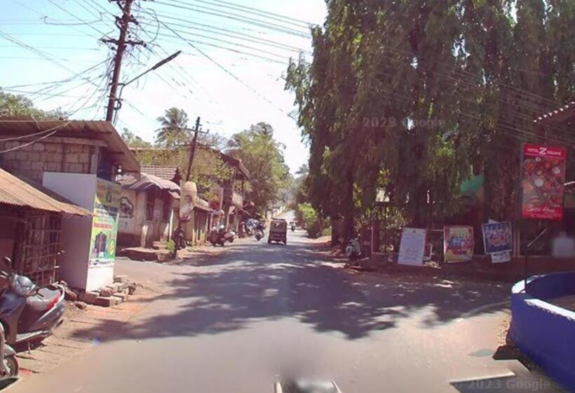 فندق Z Square Bicholim Goa