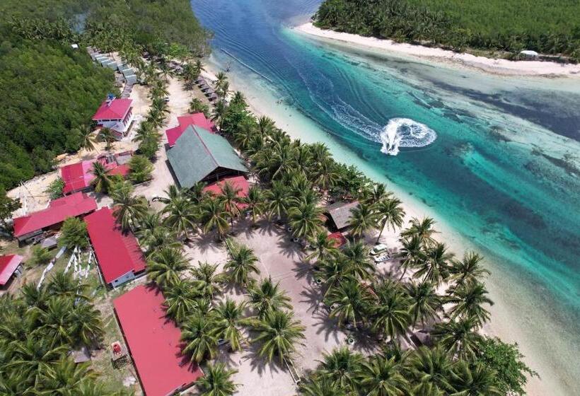 Langoyon Beach Resort