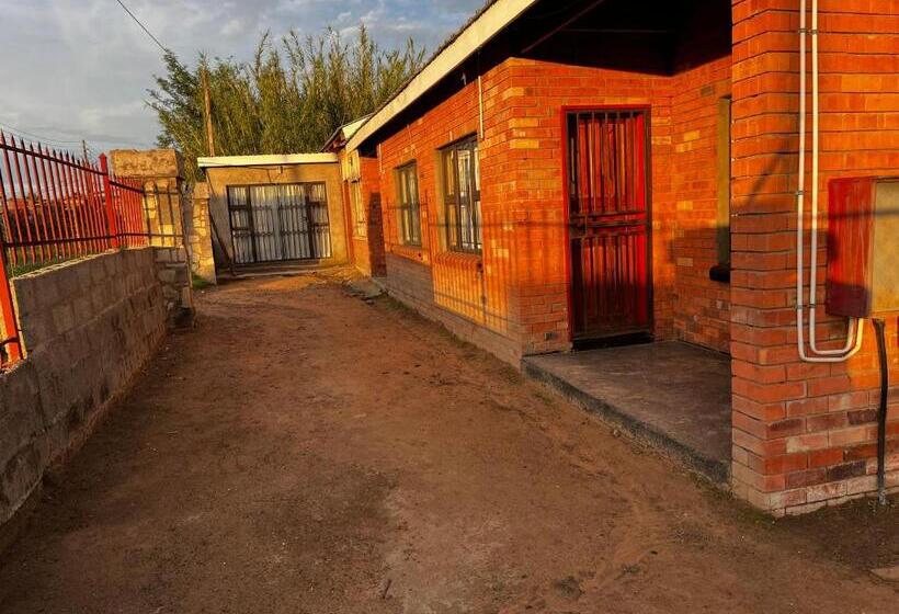 Mphatlalatsane Executive Bnb