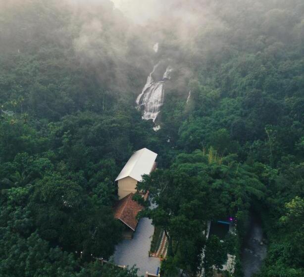 Nature Cascade Resort